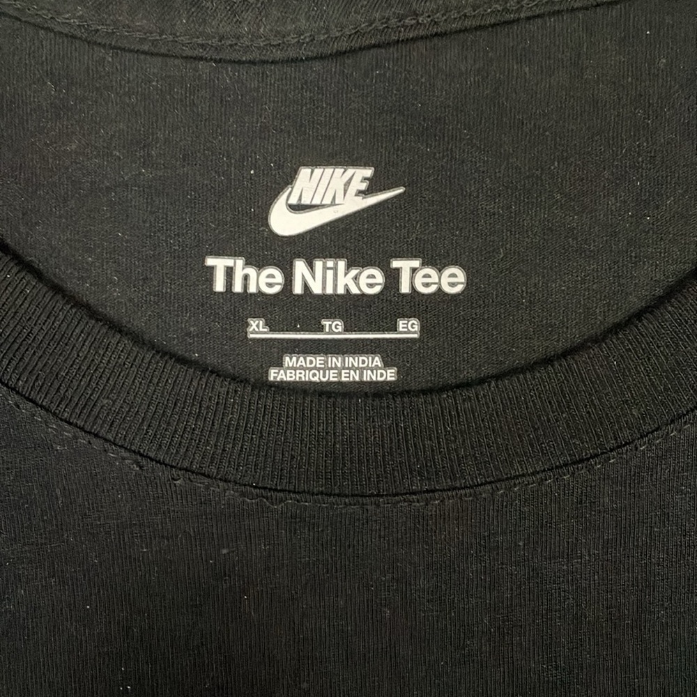 Nike Swoosh - Picture 3 of 3